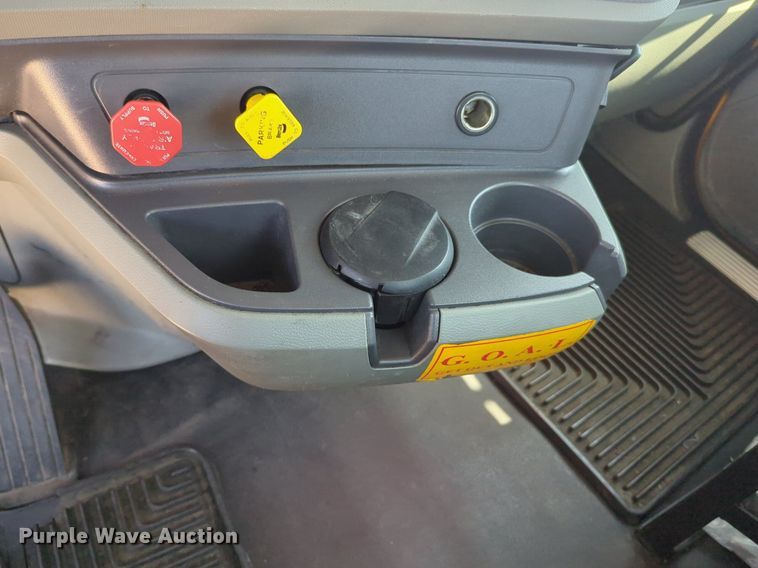 image for item NW9623 2021 Kenworth  T680 semi truck