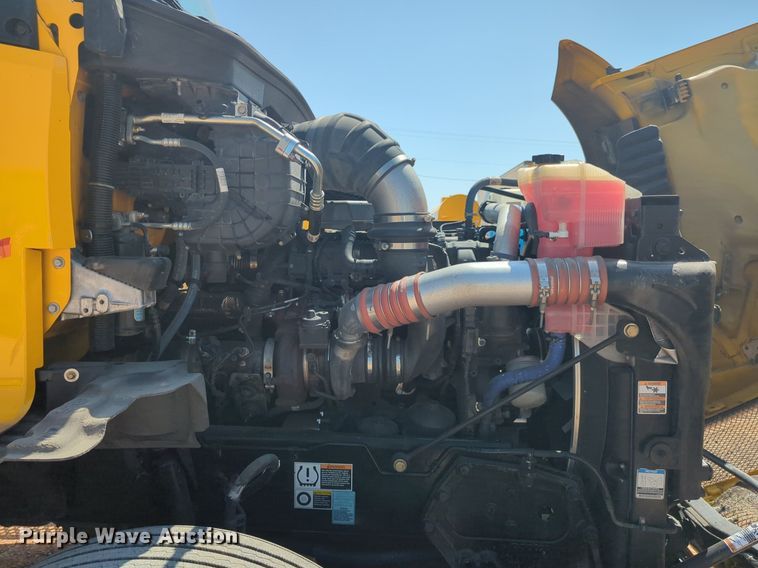 image for item NW9623 2021 Kenworth  T680 semi truck