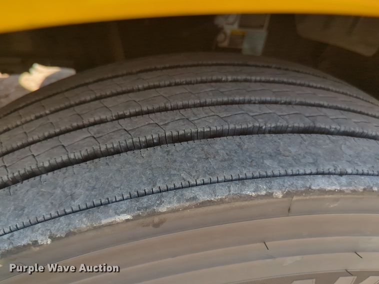 image for item NW9623 2021 Kenworth  T680 semi truck