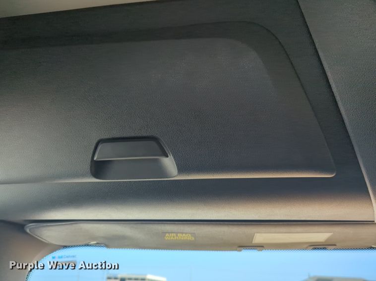 image for item NW9624 2020 Freightliner  Cascadia 126 semi truck