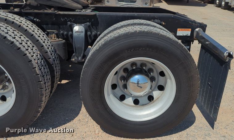 image for item NW9624 2020 Freightliner  Cascadia 126 semi truck