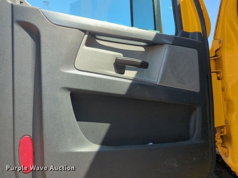 image for item NW9625 2021 Freightliner  Cascadia 126 semi truck