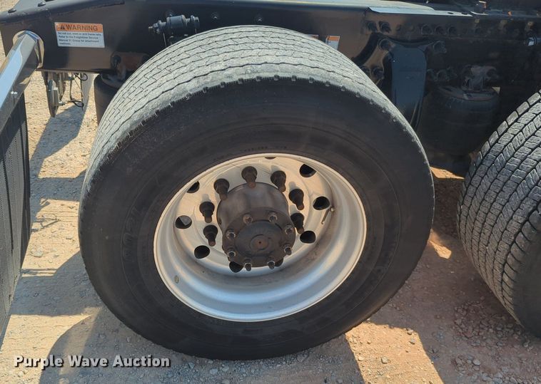 image for item NW9625 2021 Freightliner  Cascadia 126 semi truck