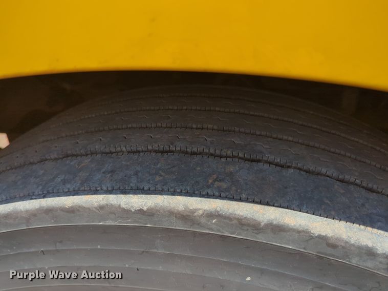 image for item NW9626 2020 Freightliner  Cascadia 126 semi truck