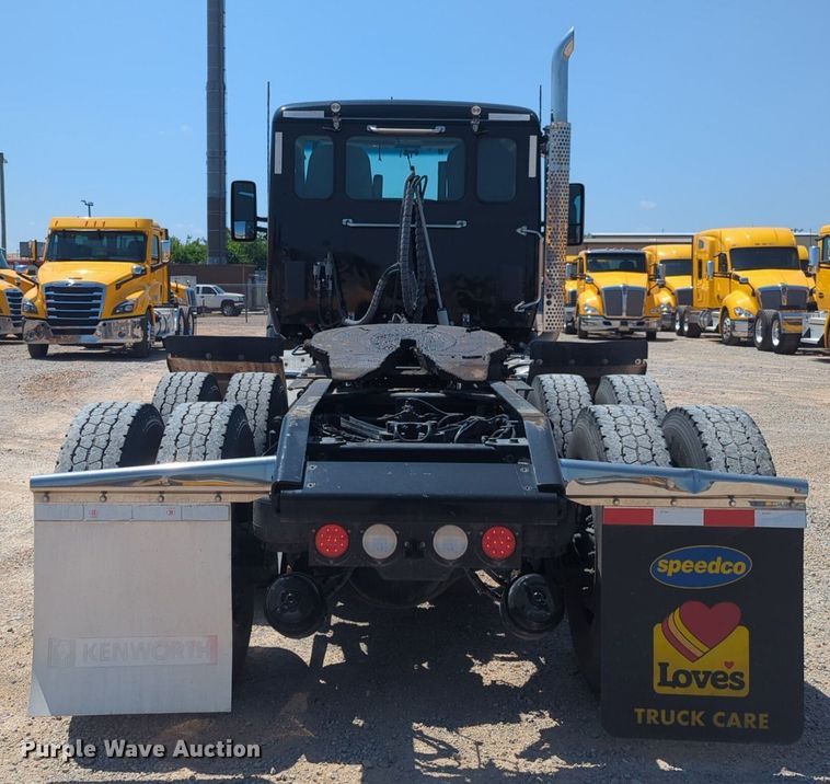 image for item NW9627 2020 Kenworth  T880 semi truck