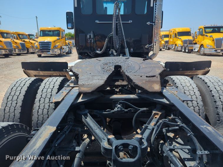 image for item NW9627 2020 Kenworth  T880 semi truck