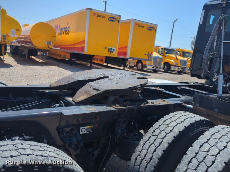 image for item NW9627 2020 Kenworth  T880 semi truck