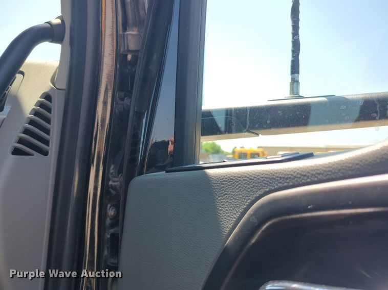 image for item NW9627 2020 Kenworth  T880 semi truck