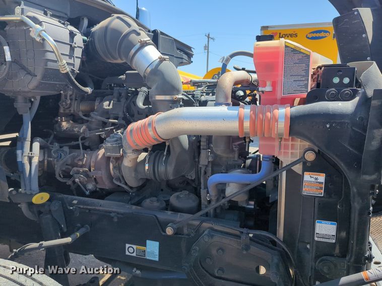 image for item NW9627 2020 Kenworth  T880 semi truck