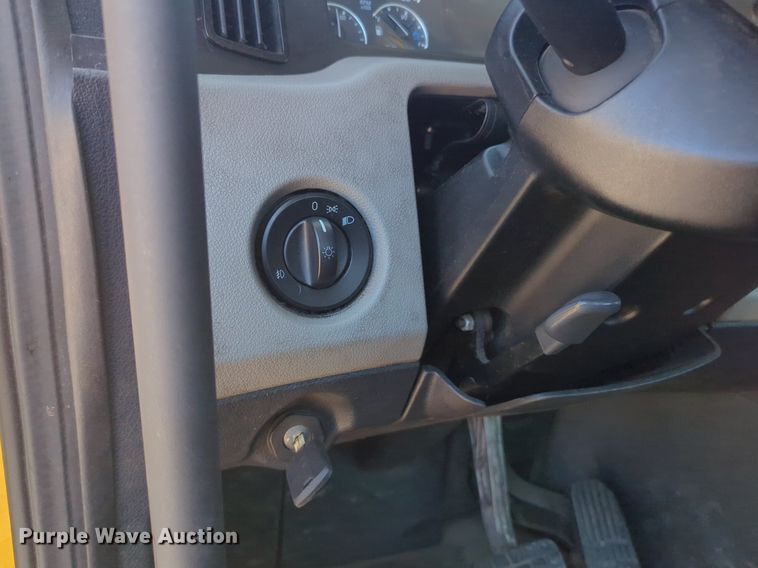 image for item NW9628 2021 Freightliner Cascadia 126 semi truck