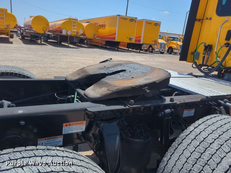 image for item NW9629 2021 Freightliner Cascadia 126 semi truck