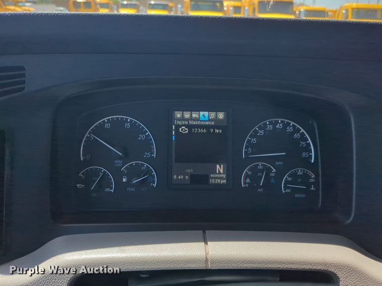 image for item NW9629 2021 Freightliner Cascadia 126 semi truck