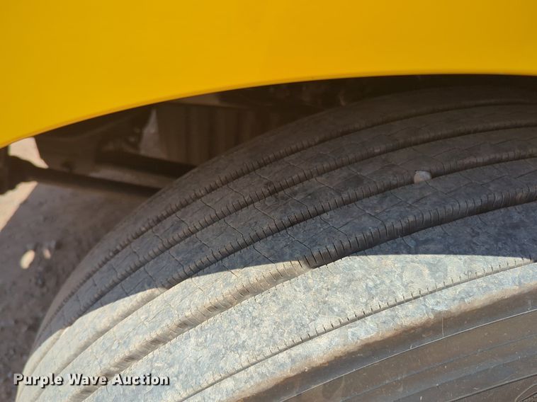 image for item NW9629 2021 Freightliner Cascadia 126 semi truck