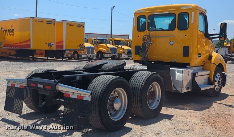 image for item NW9630 2020 Kenworth T680 semi truck