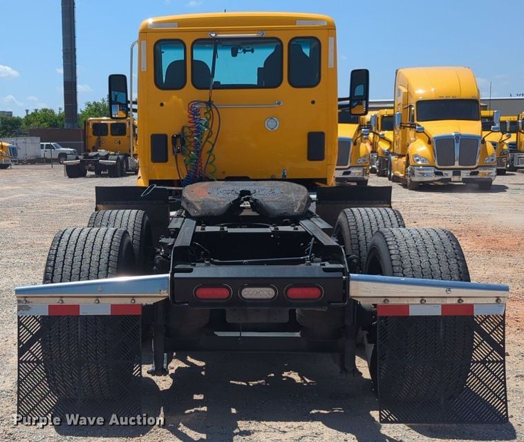 image for item NW9630 2020 Kenworth T680 semi truck