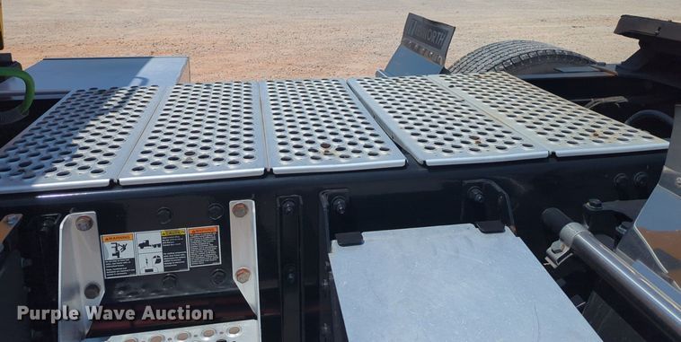 image for item NW9630 2020 Kenworth T680 semi truck