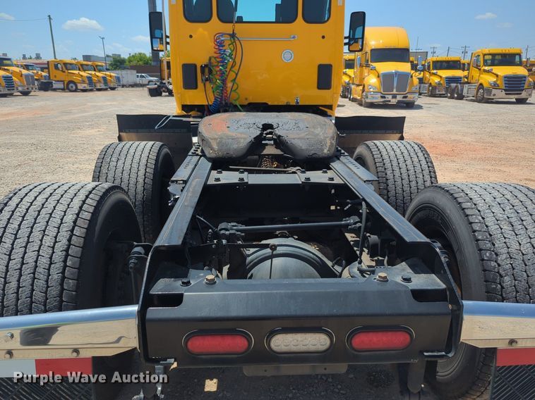 image for item NW9630 2020 Kenworth T680 semi truck