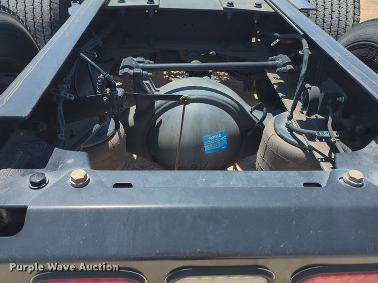 image for item NW9630 2020 Kenworth T680 semi truck