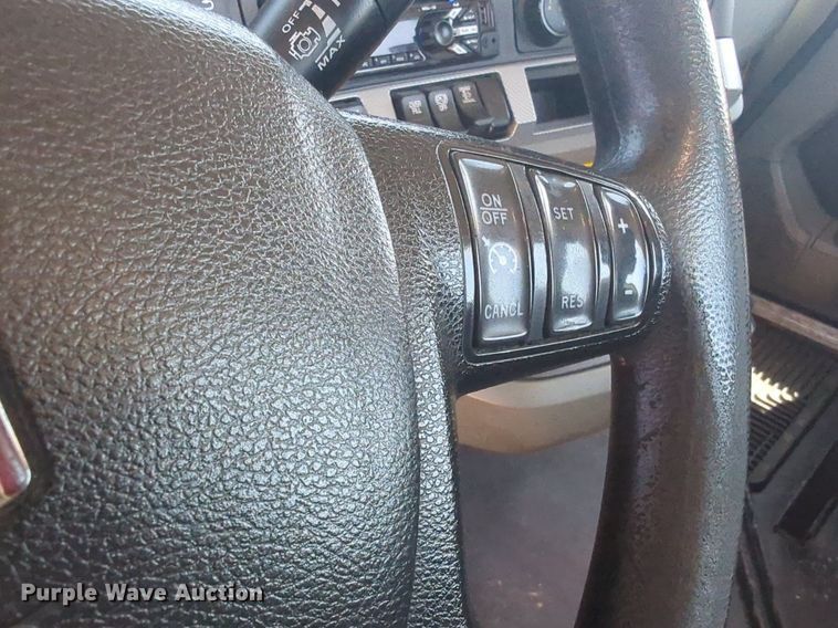 image for item NW9630 2020 Kenworth T680 semi truck