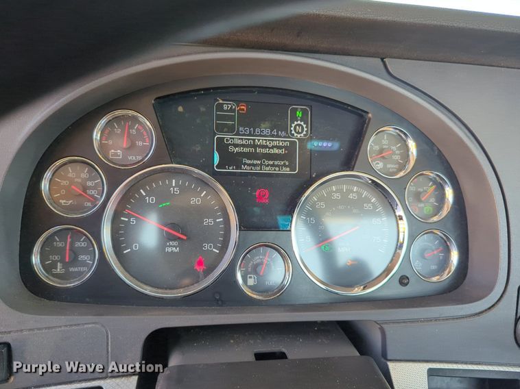 image for item NW9630 2020 Kenworth T680 semi truck