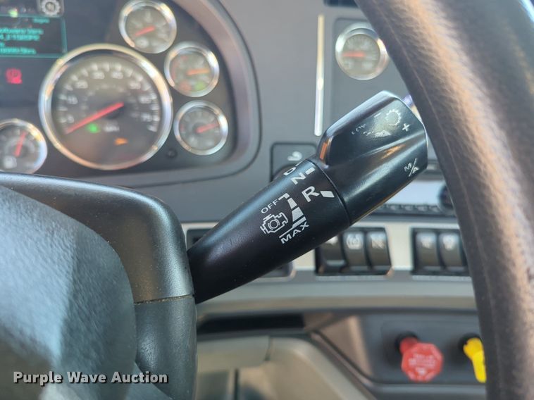 image for item NW9630 2020 Kenworth T680 semi truck