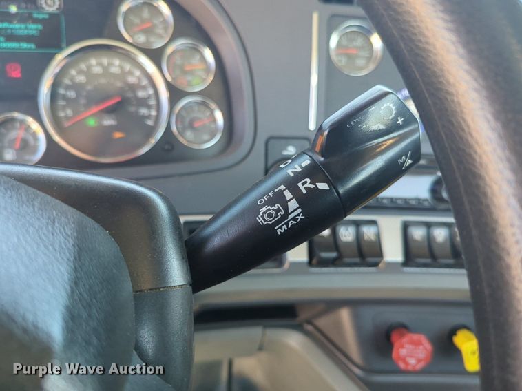 image for item NW9630 2020 Kenworth T680 semi truck