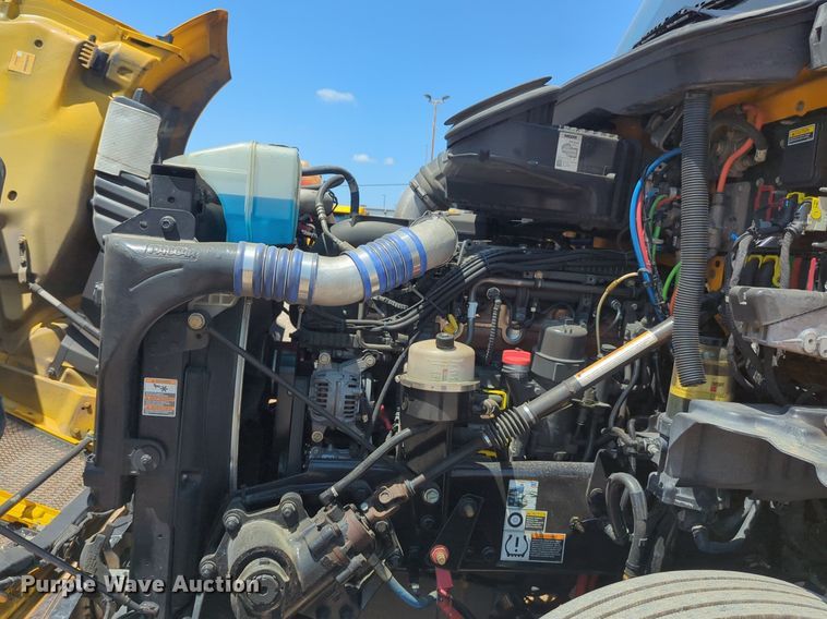 image for item NW9630 2020 Kenworth T680 semi truck