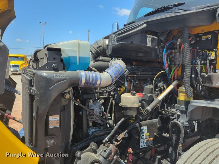 image for item NW9630 2020 Kenworth T680 semi truck