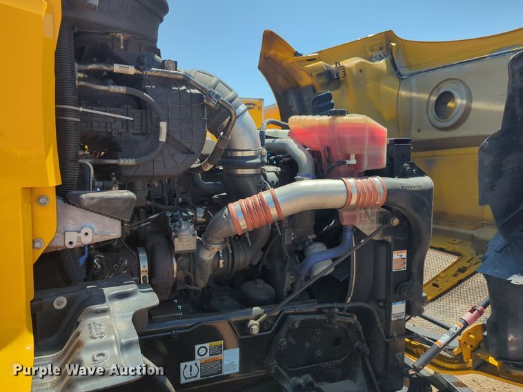 image for item NW9630 2020 Kenworth T680 semi truck