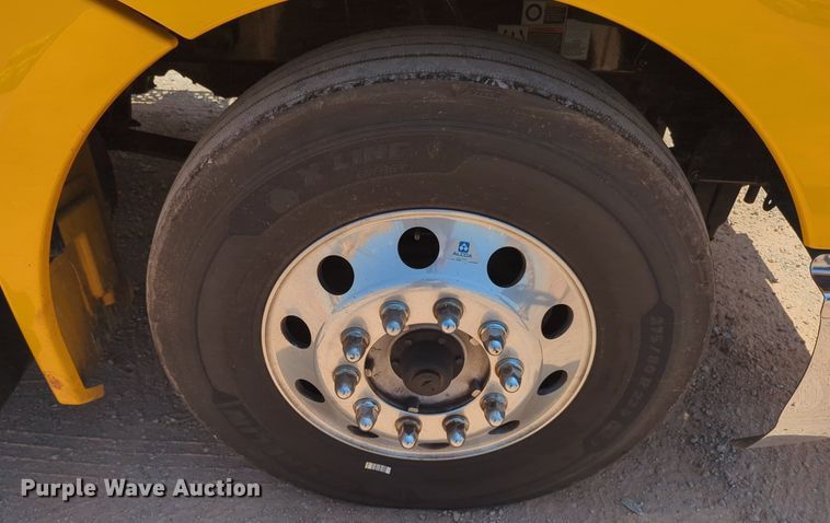 image for item NW9630 2020 Kenworth T680 semi truck