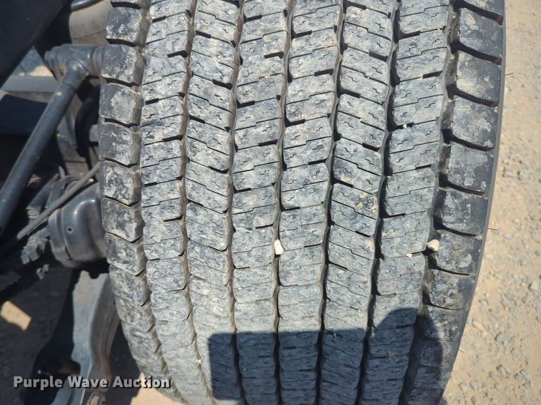 image for item NW9630 2020 Kenworth T680 semi truck