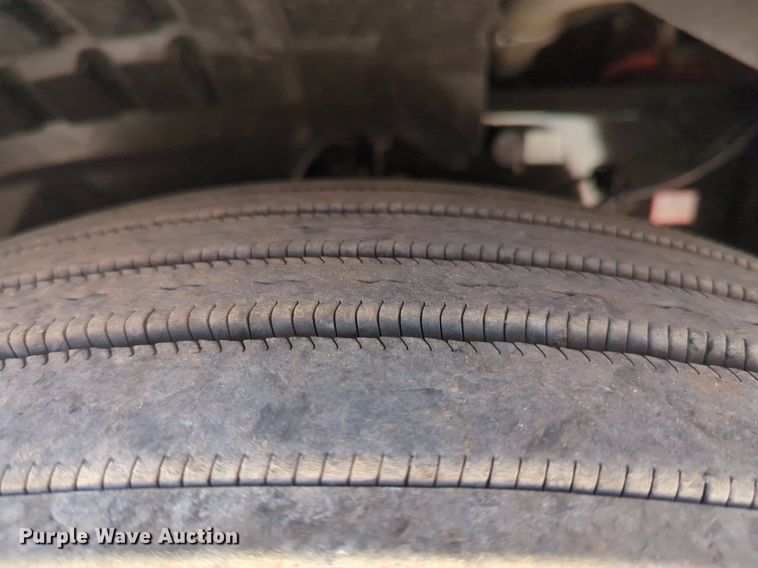 image for item NW9631 2020 Freightliner Cascadia 126 semi truck