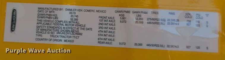 image for item NW9631 2020 Freightliner Cascadia 126 semi truck