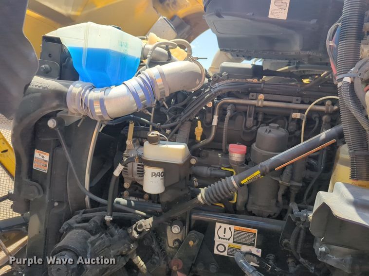 image for item NW9632 2022 Kenworth T680 semi truck