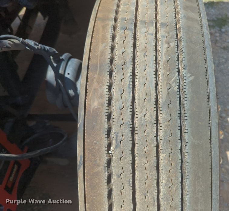 image for item NW9632 2022 Kenworth T680 semi truck