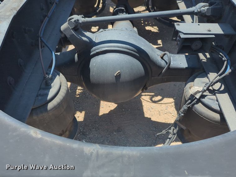 image for item NW9633 2021 Freightliner Cascadia 126 semi truck