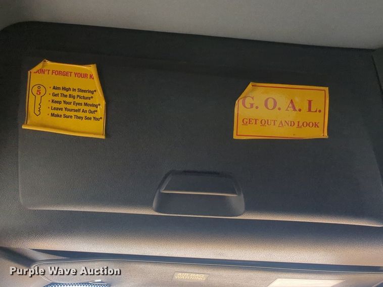 image for item NW9633 2021 Freightliner Cascadia 126 semi truck