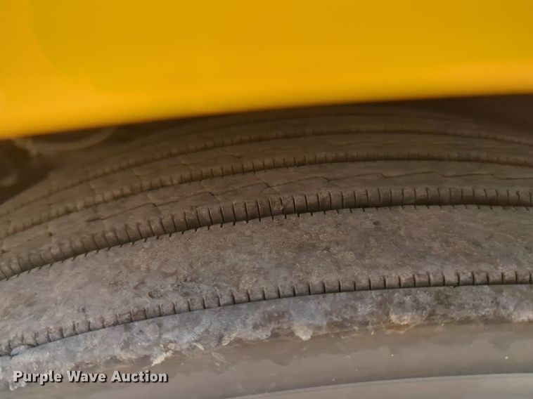 image for item NW9633 2021 Freightliner Cascadia 126 semi truck