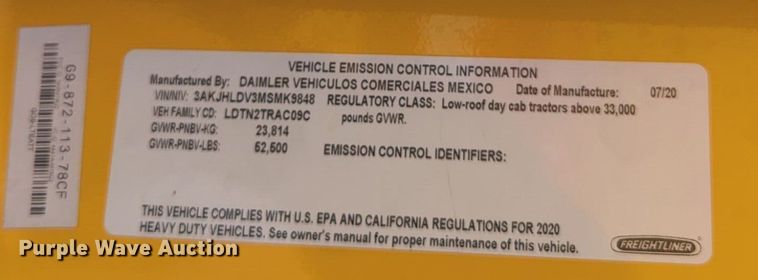 image for item NW9633 2021 Freightliner Cascadia 126 semi truck