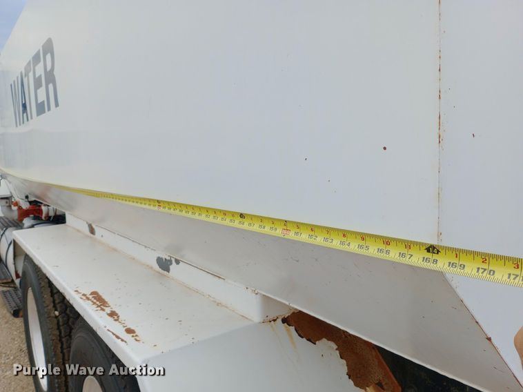 image for item NY9315 2007 International  8600 water truck