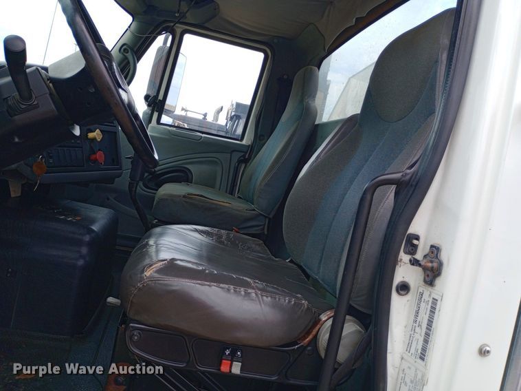 image for item NY9315 2007 International  8600 water truck