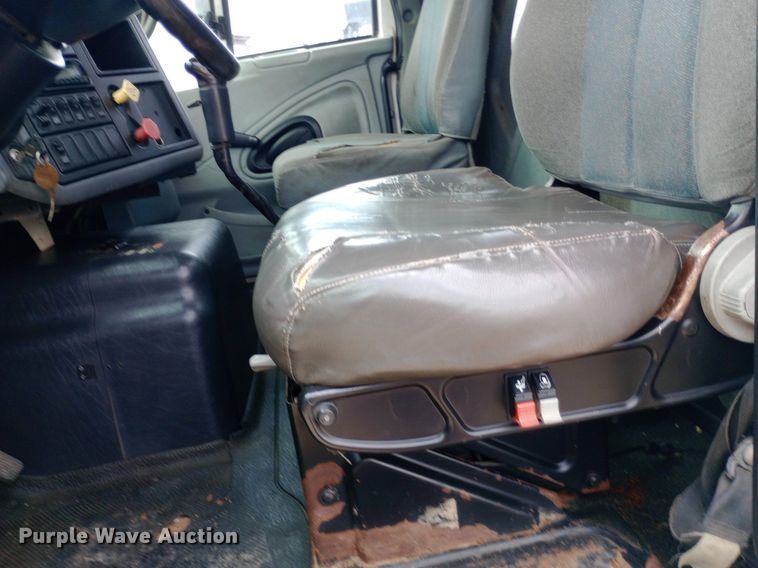 image for item NY9315 2007 International  8600 water truck