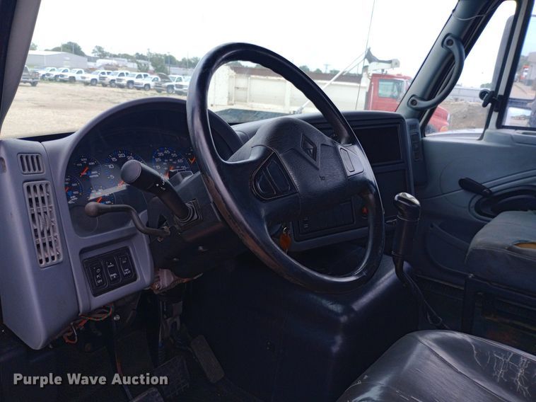 image for item NY9315 2007 International  8600 water truck