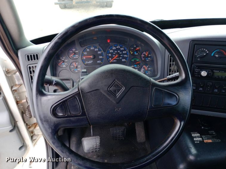 image for item NY9315 2007 International  8600 water truck