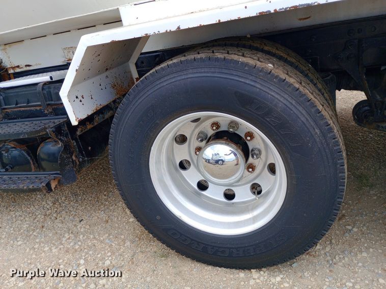 image for item NY9315 2007 International  8600 water truck