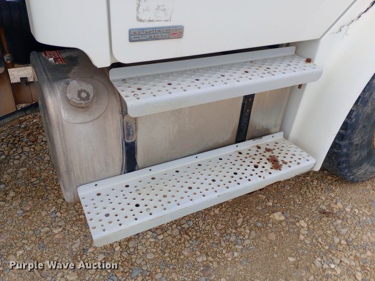 image for item NY9316 2005 Freightliner Business Class M2 water truck