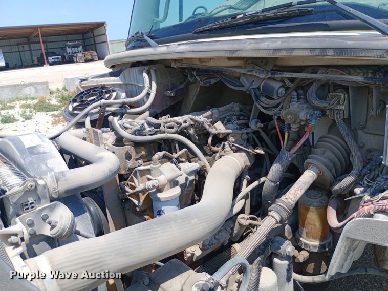 image for item NY9316 2005 Freightliner Business Class M2 water truck