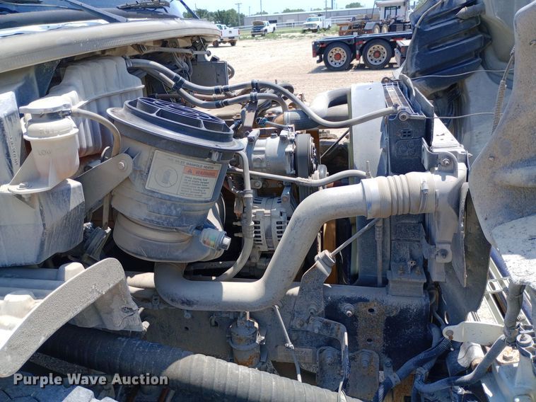 image for item NY9316 2005 Freightliner Business Class M2 water truck