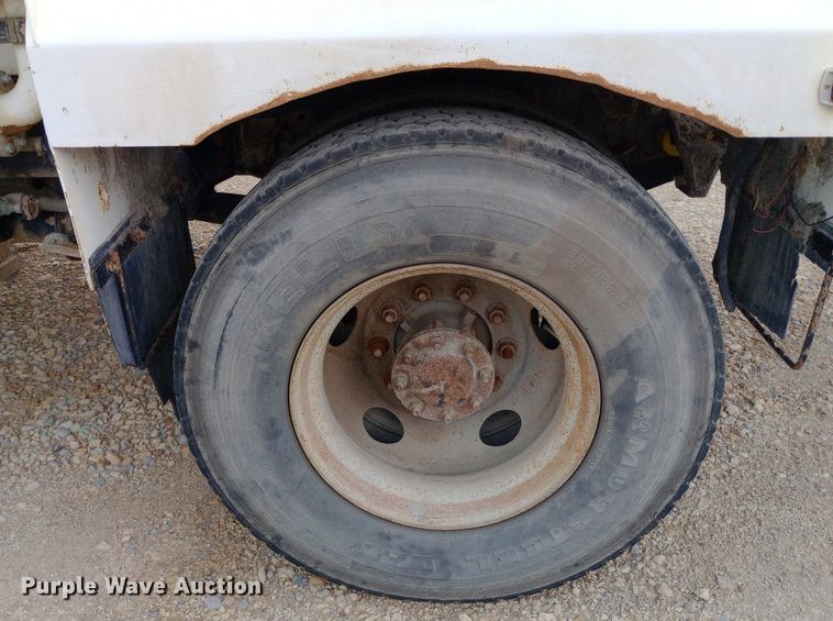 image for item NY9316 2005 Freightliner Business Class M2 water truck