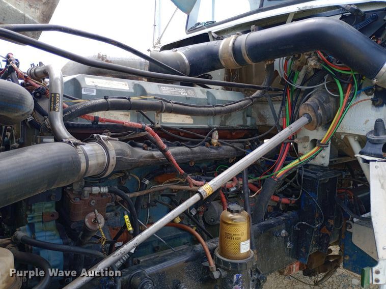 image for item NY9336 2007 Freightliner  FLD132 Classic XL semi truck